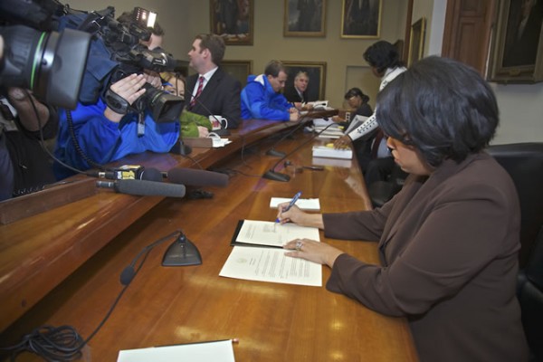 Mayor Stephanie Rawlings-Blake signs the original OpenBaltimore bill, August 2011.