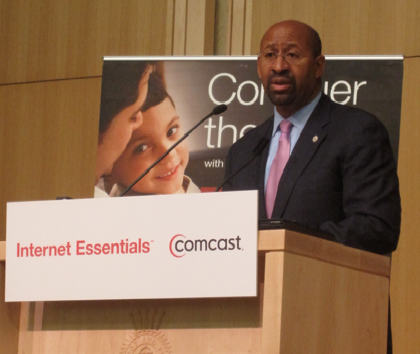 Mayor Michael Nutter praises the Internet Essentials program from Comcast. 