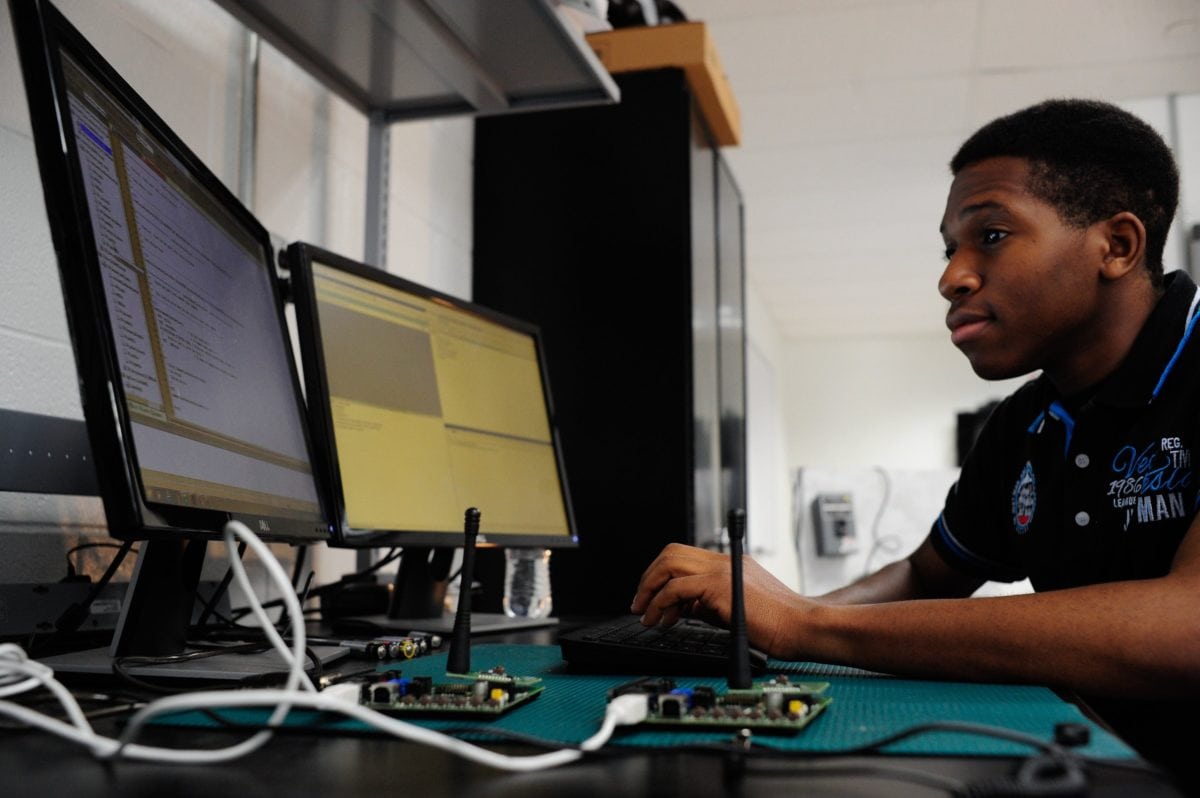 Baltimore students will help test a new national engineering course.