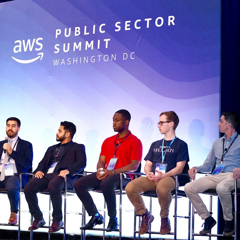 NOVA and GMU students at AWS’s Public Sector Summit in 2019. 