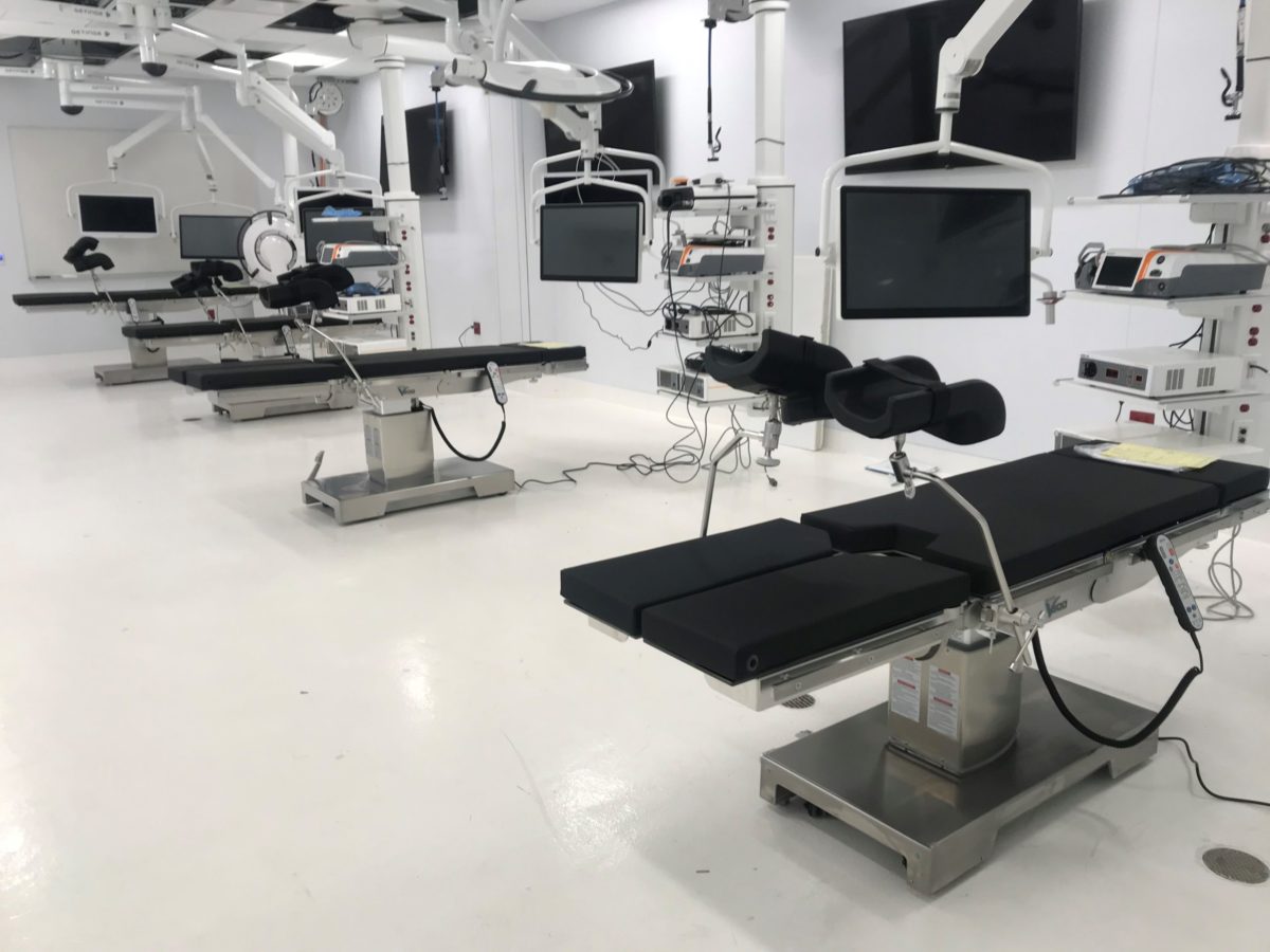 A surgical training space at the new Smith+Nephew research and development center.