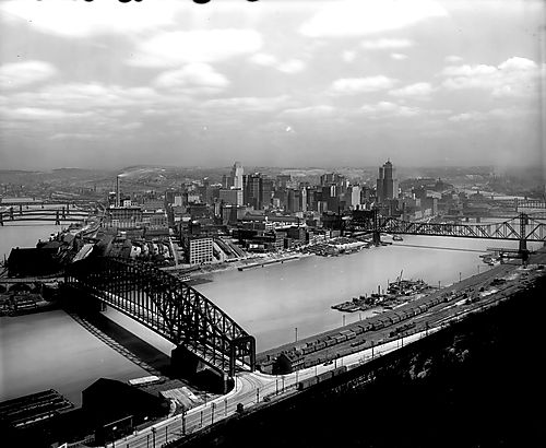 A view of downtown Pittsbrugh from 1929. 